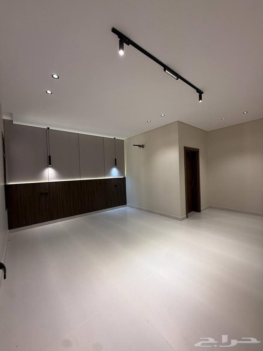 6 bedroom apartment in Al Shawqiyyah 5