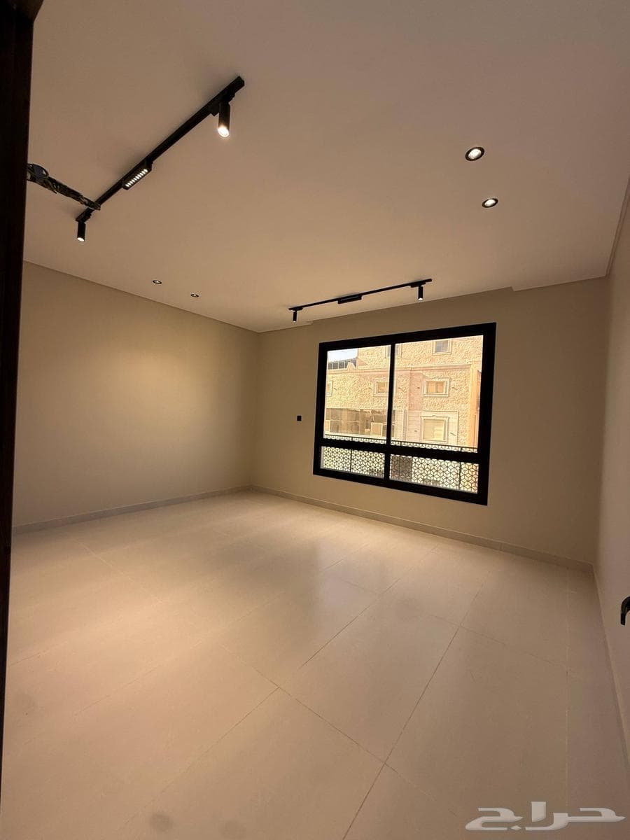 6 bedroom apartment in Al Shawqiyyah 9