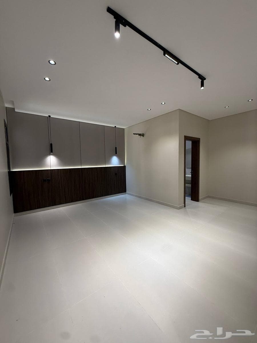 6 bedroom apartment in Al Shawqiyyah 10