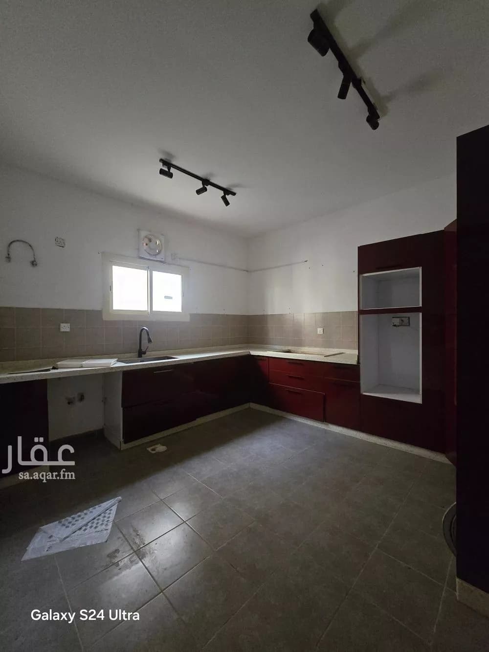 فيلا 8 غرف في الغربية 4