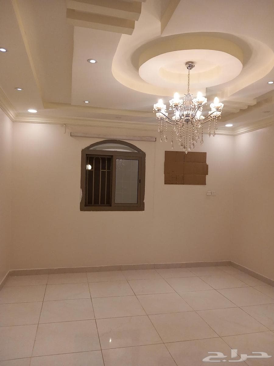 شقة 4 غرف في الدفاع 1