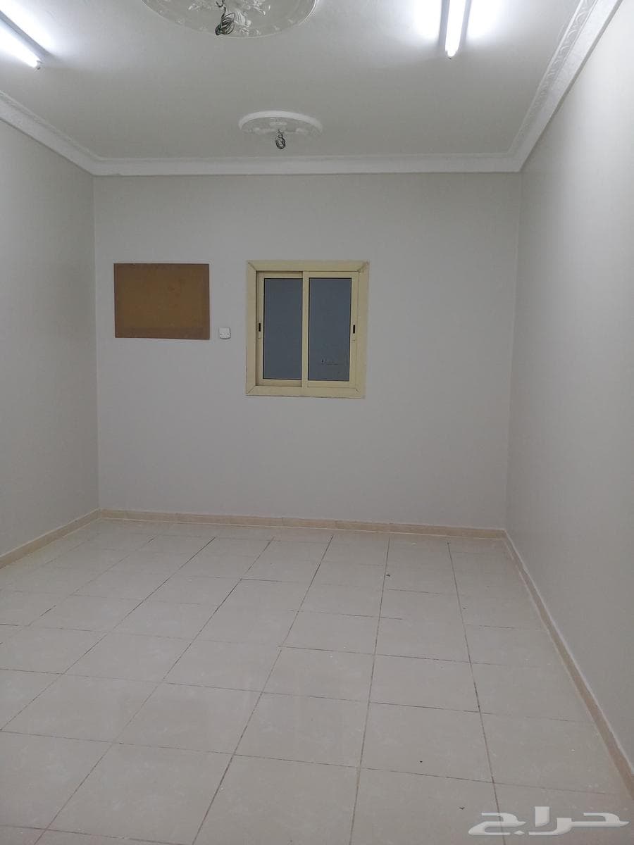 شقة 4 غرف في الدفاع 18