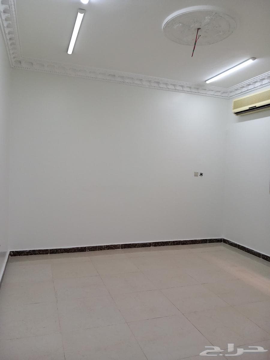 شقة 4 غرف في الدفاع 23