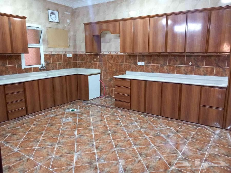 شقة 4 غرف في الدفاع 9