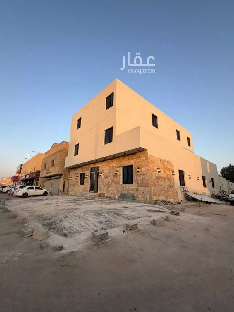 420 sqm building in Al Aridh 4