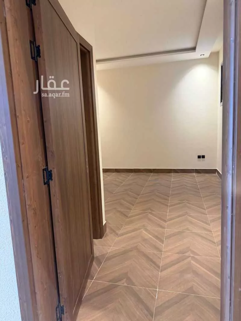 420 sqm building in Al Aridh 7