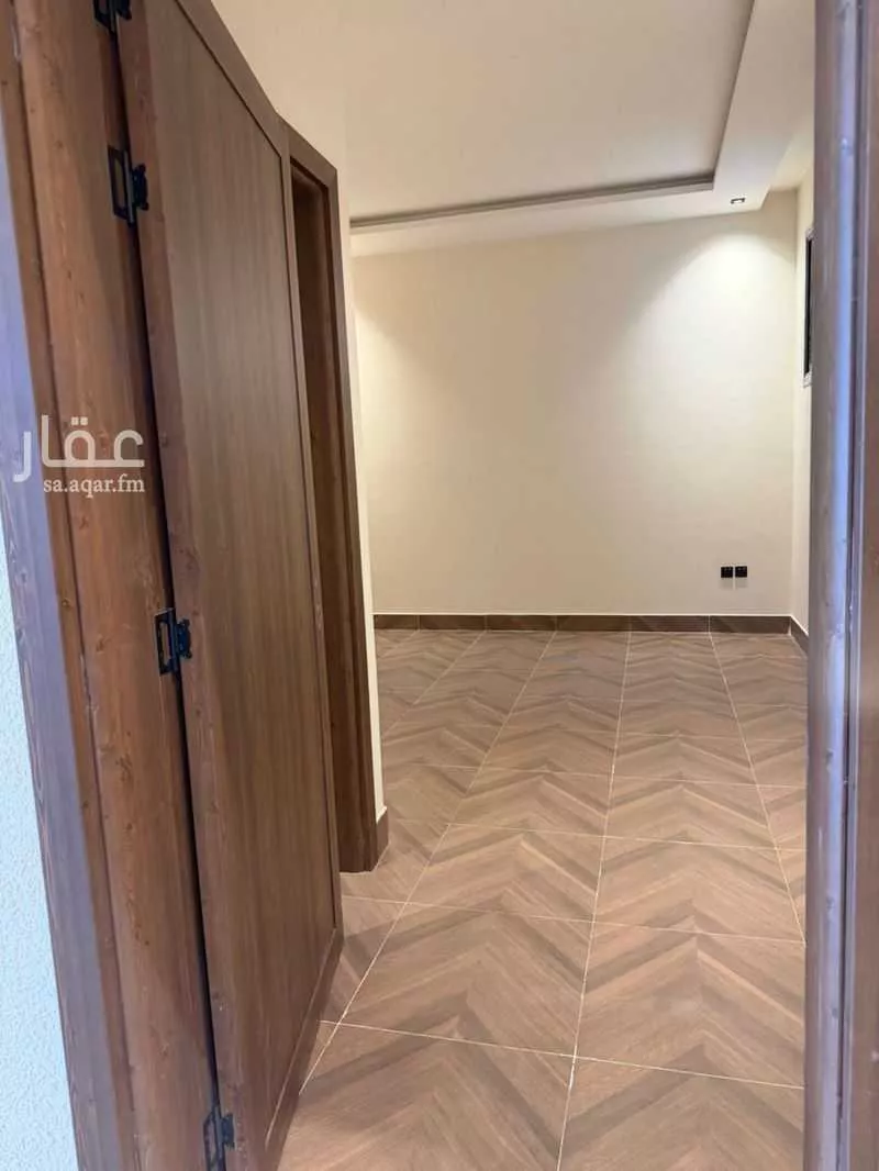 420 sqm building in Al Aridh 7