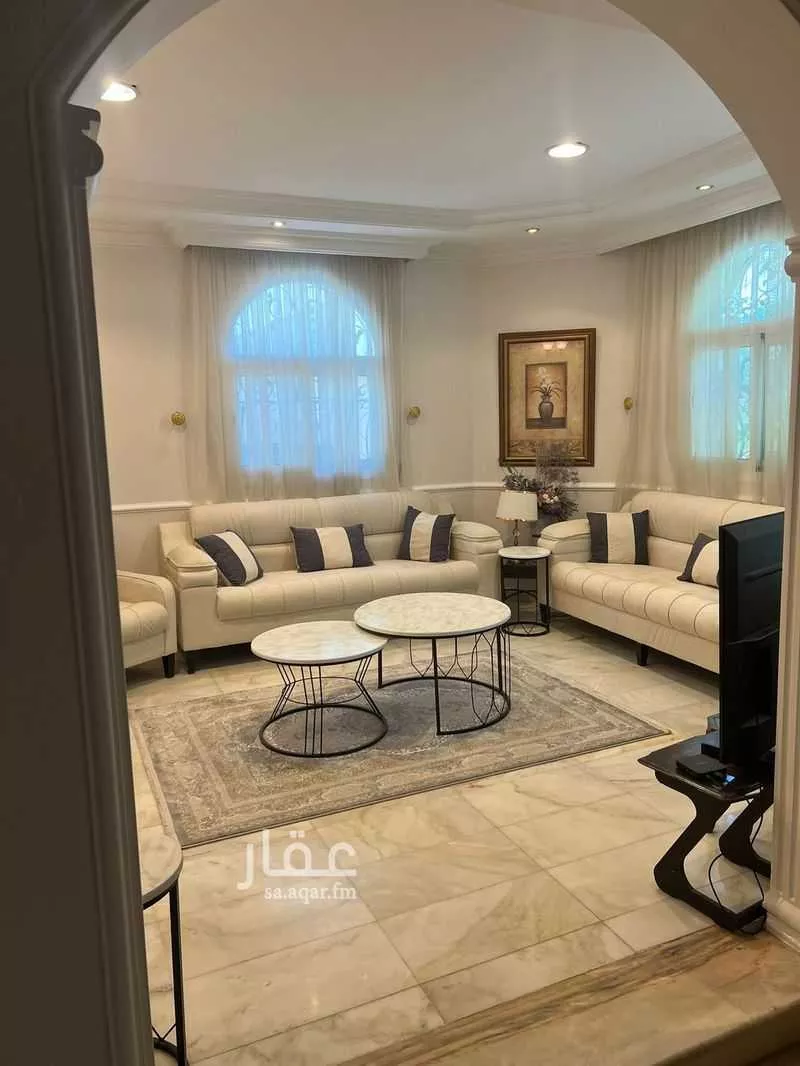 7 bedroom villa in Al Rawdah 3