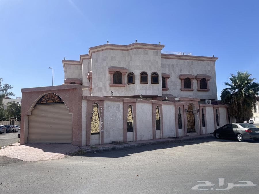 villa in Al Zahrah 1