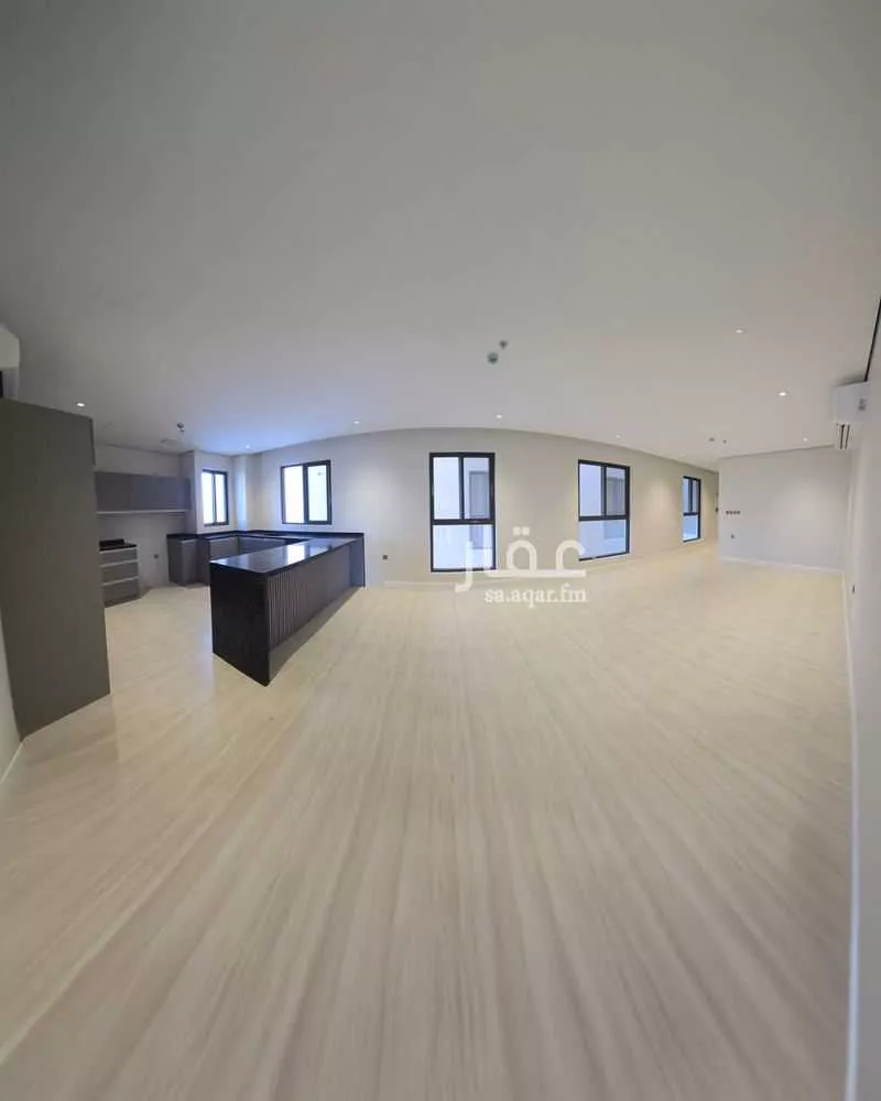 3 bedroom apartment in Al Maizilah 6