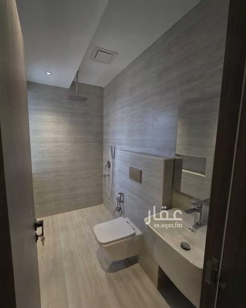 3 bedroom apartment in Al Maizilah 7