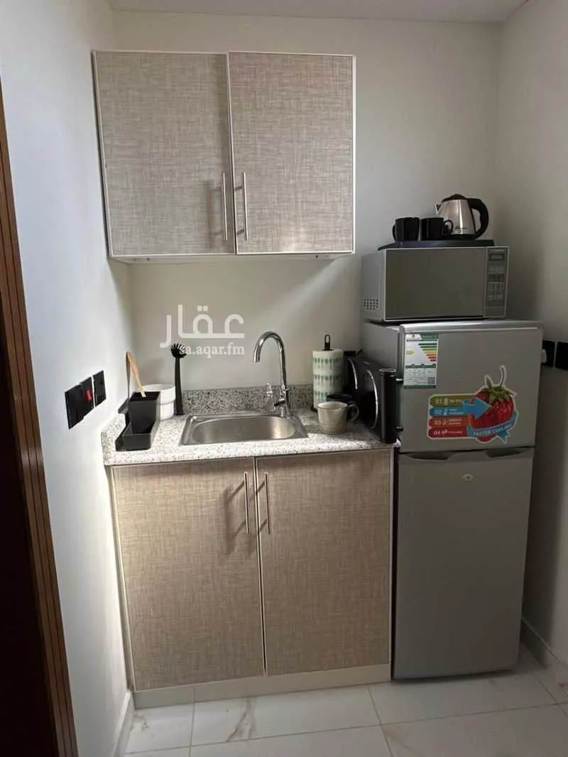 شقة 1 غرف في الغدير 10