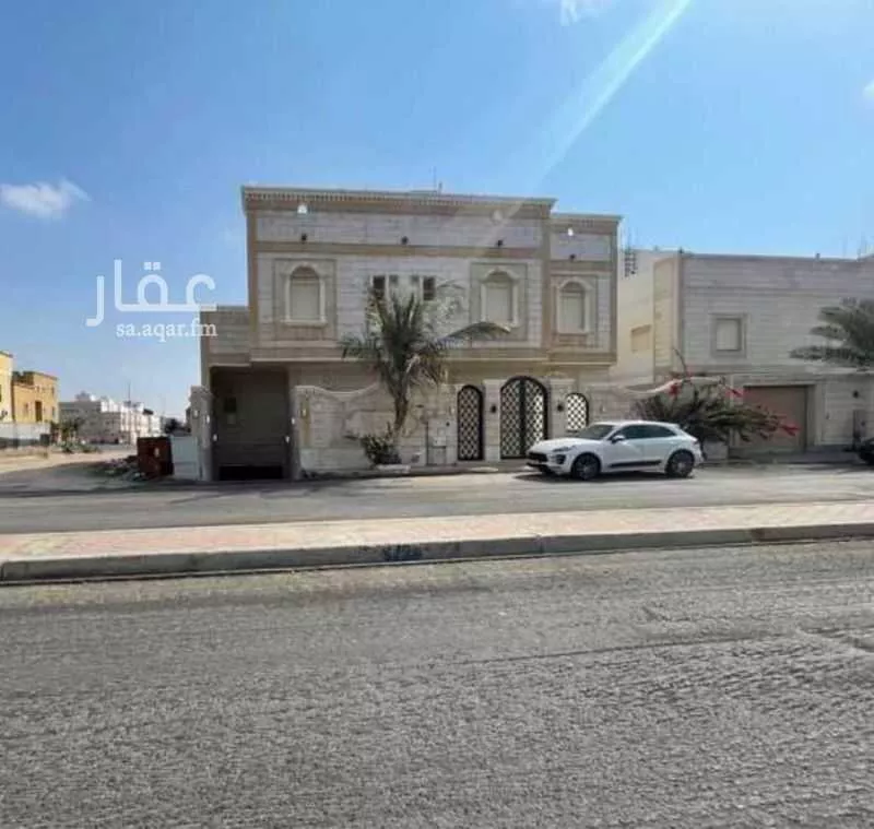 فيلا 12 غرف في الشراع 2