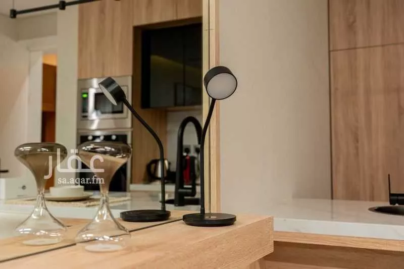 شقة 4 غرف في العقيق 1