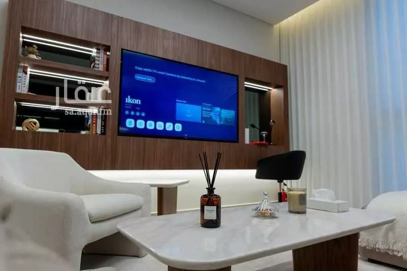 شقة 4 غرف في العقيق 2