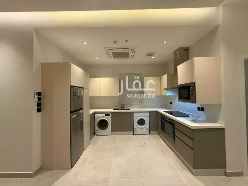 شقة 2 غرف في الملقا 8