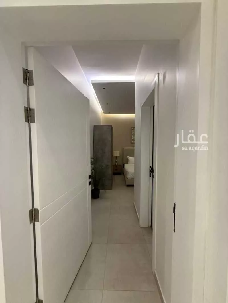 شقة 2 غرف في الملقا 10