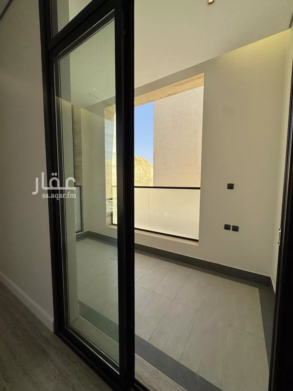 فيلا 5 غرف في النرجس 17