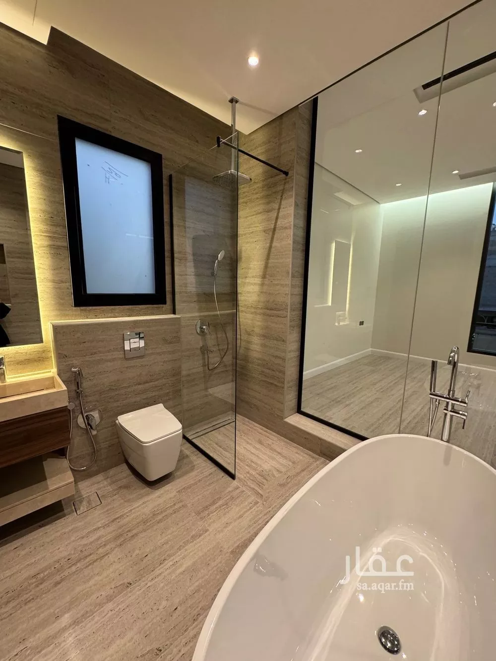 فيلا 5 غرف في النرجس 26