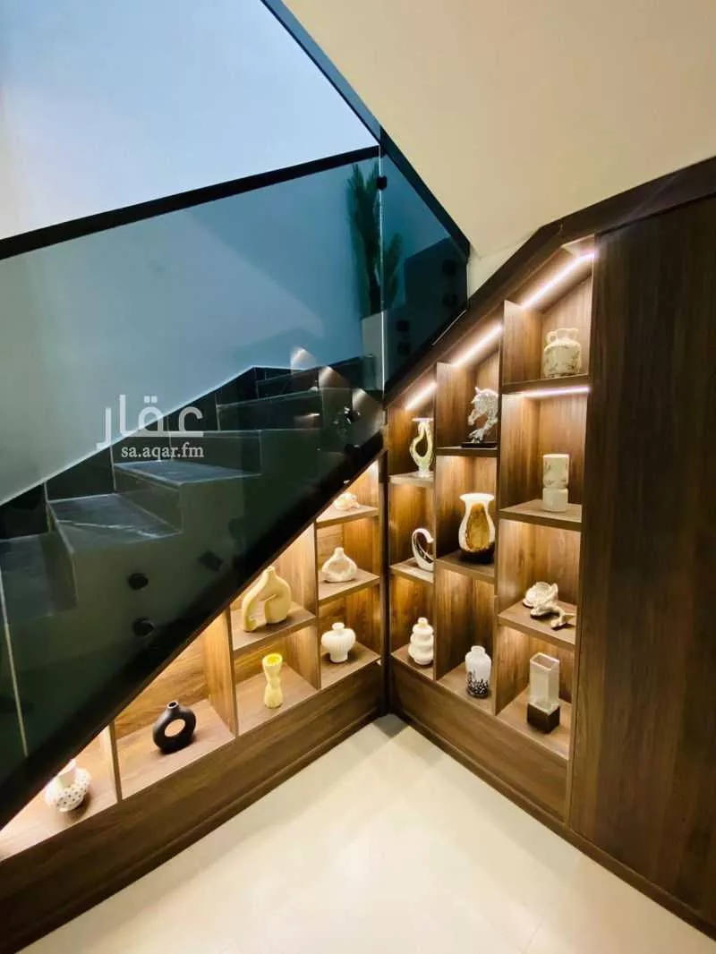 4 bedroom villa in Dirab 1