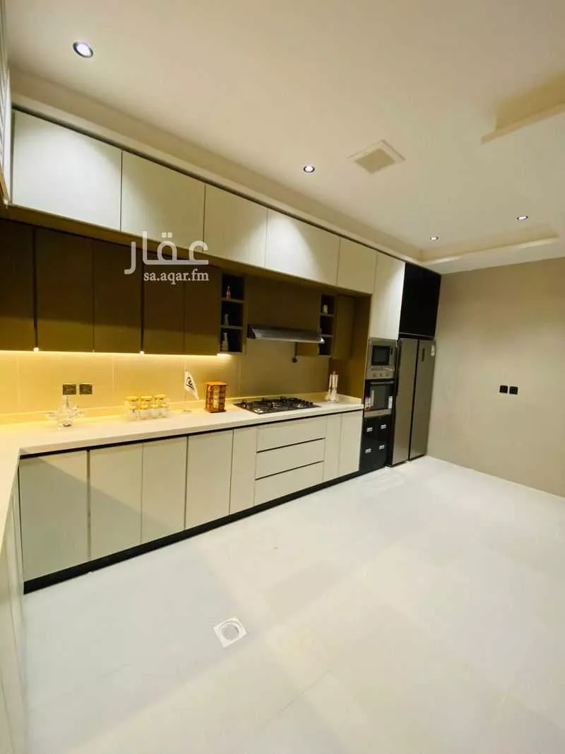 4 bedroom villa in Dirab 8