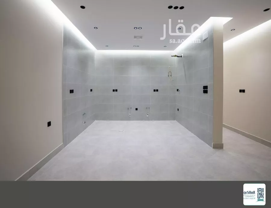 4 bedroom apartment in Al Rawdah 10