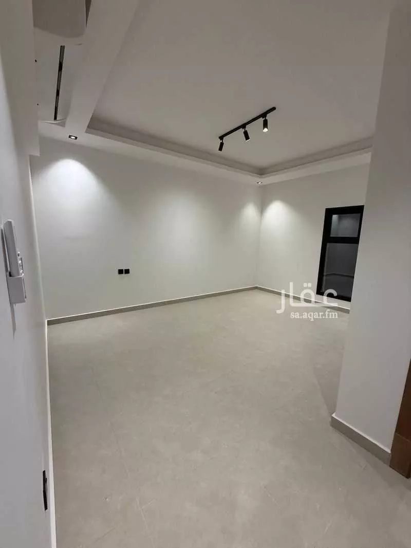 شقة 2 غرف في الورود 7