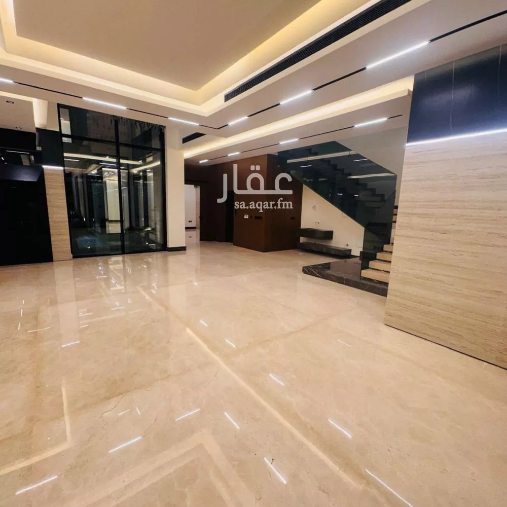 5 bedroom villa in Al Narjis 4
