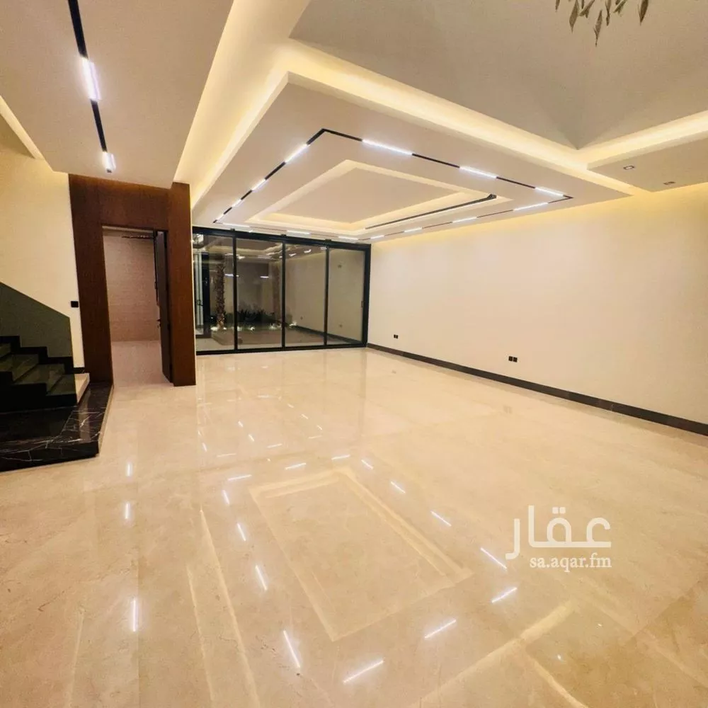 5 bedroom villa in Al Narjis 9