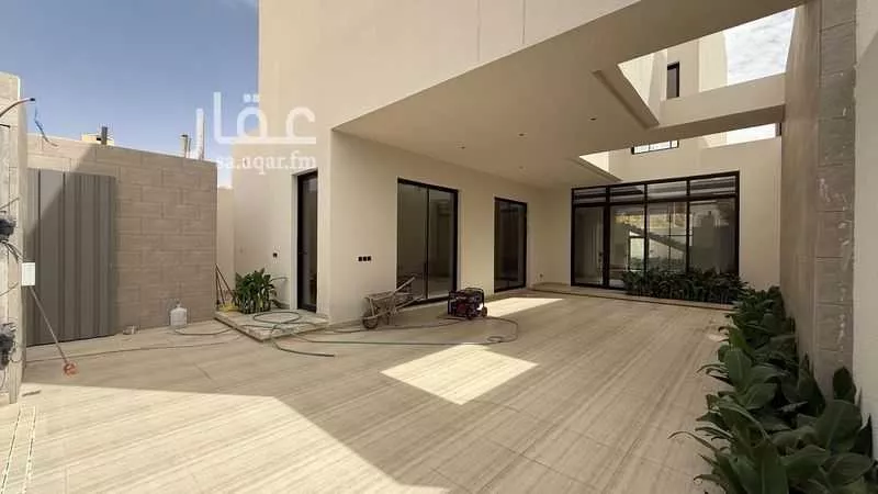 فيلا 4 غرف في النرجس 5