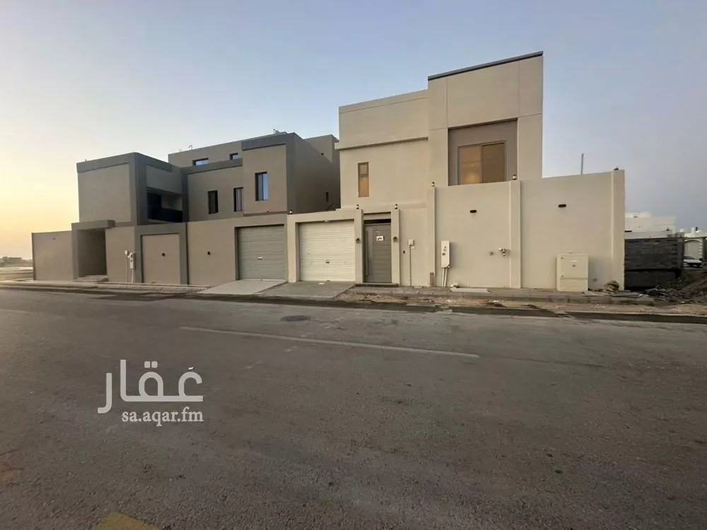 7 bedroom villa in Al Amwaj 5