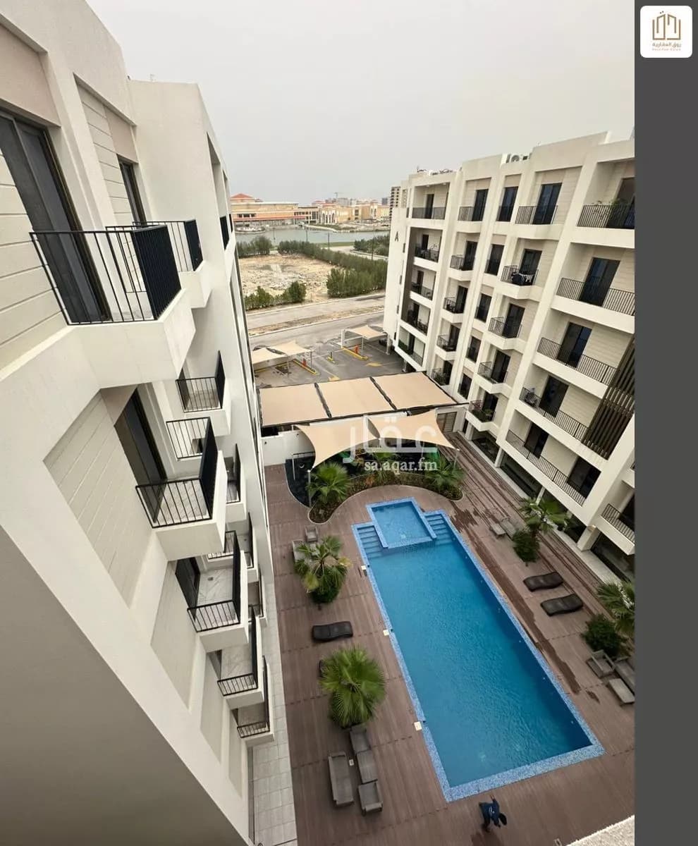 3 bedroom apartment in Al Hamra 13