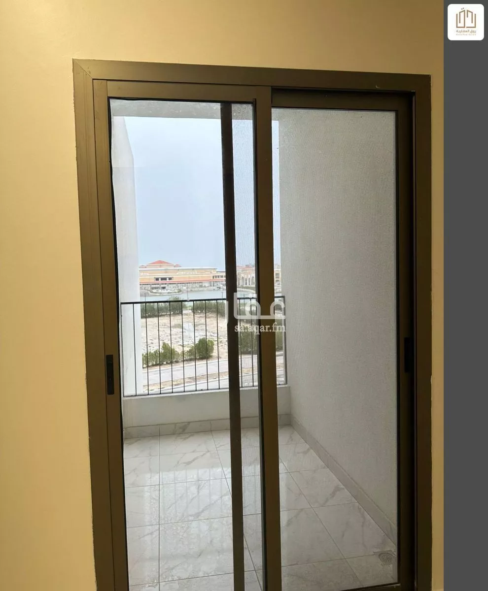 3 bedroom apartment in Al Hamra 8