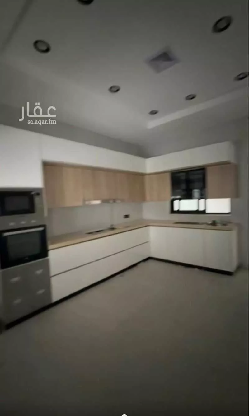 7 bedroom villa in Al Amwaj 2