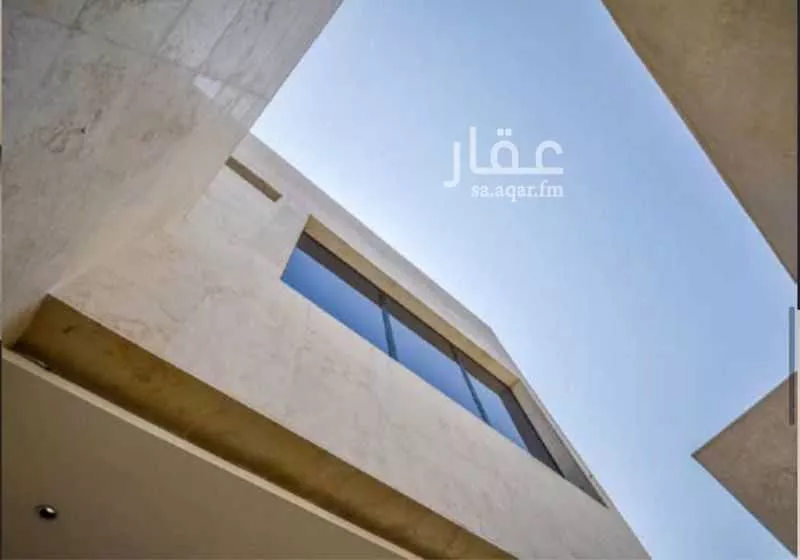 فيلا 5 غرف في الشراع 11