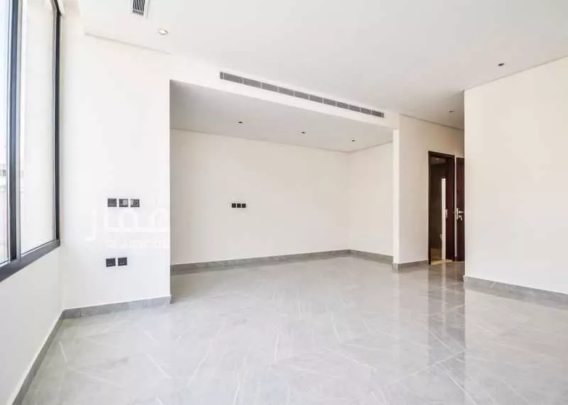 فيلا 5 غرف في الشراع 10