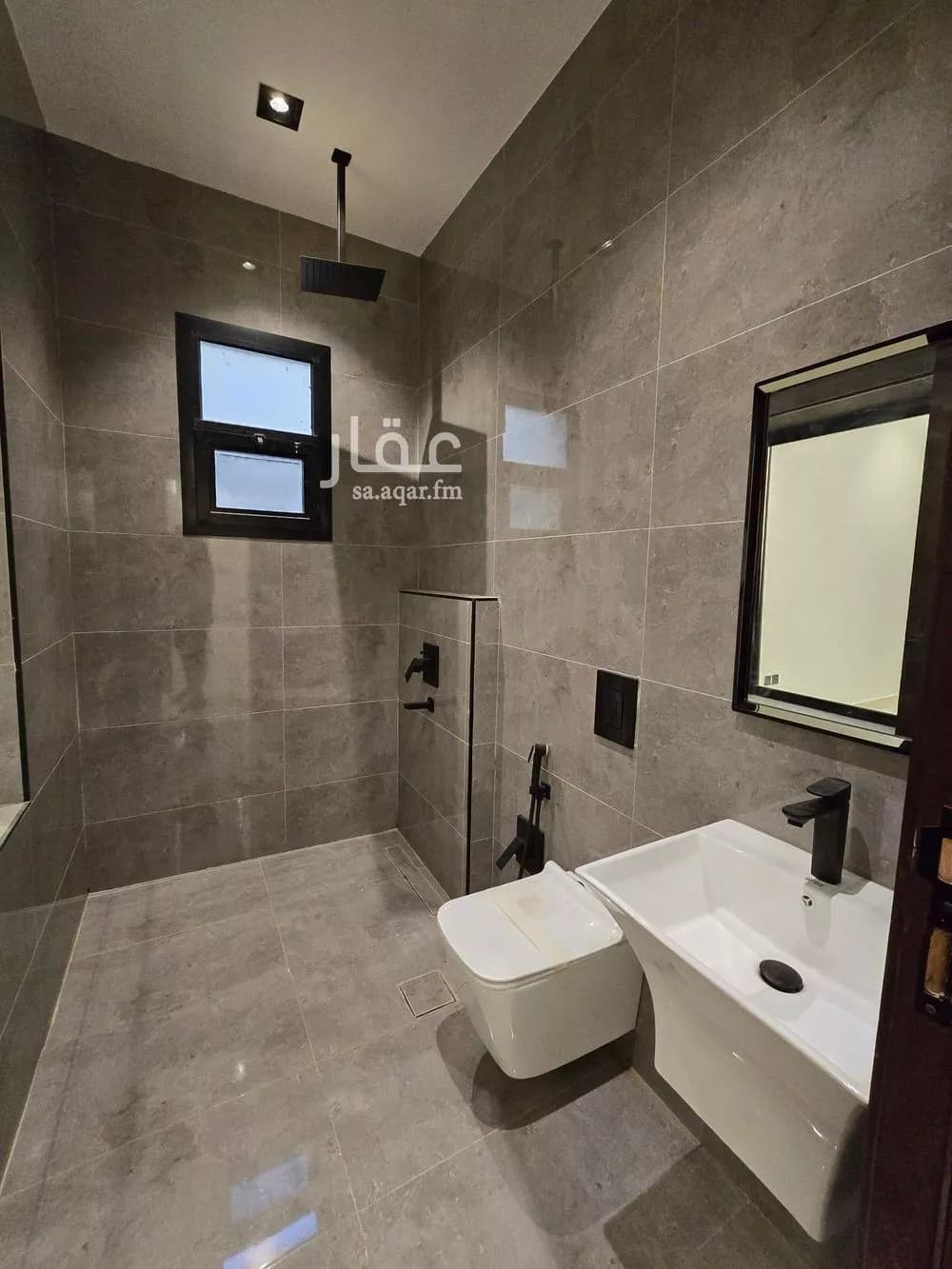 5 bedroom floor in Al Munsiyah 12