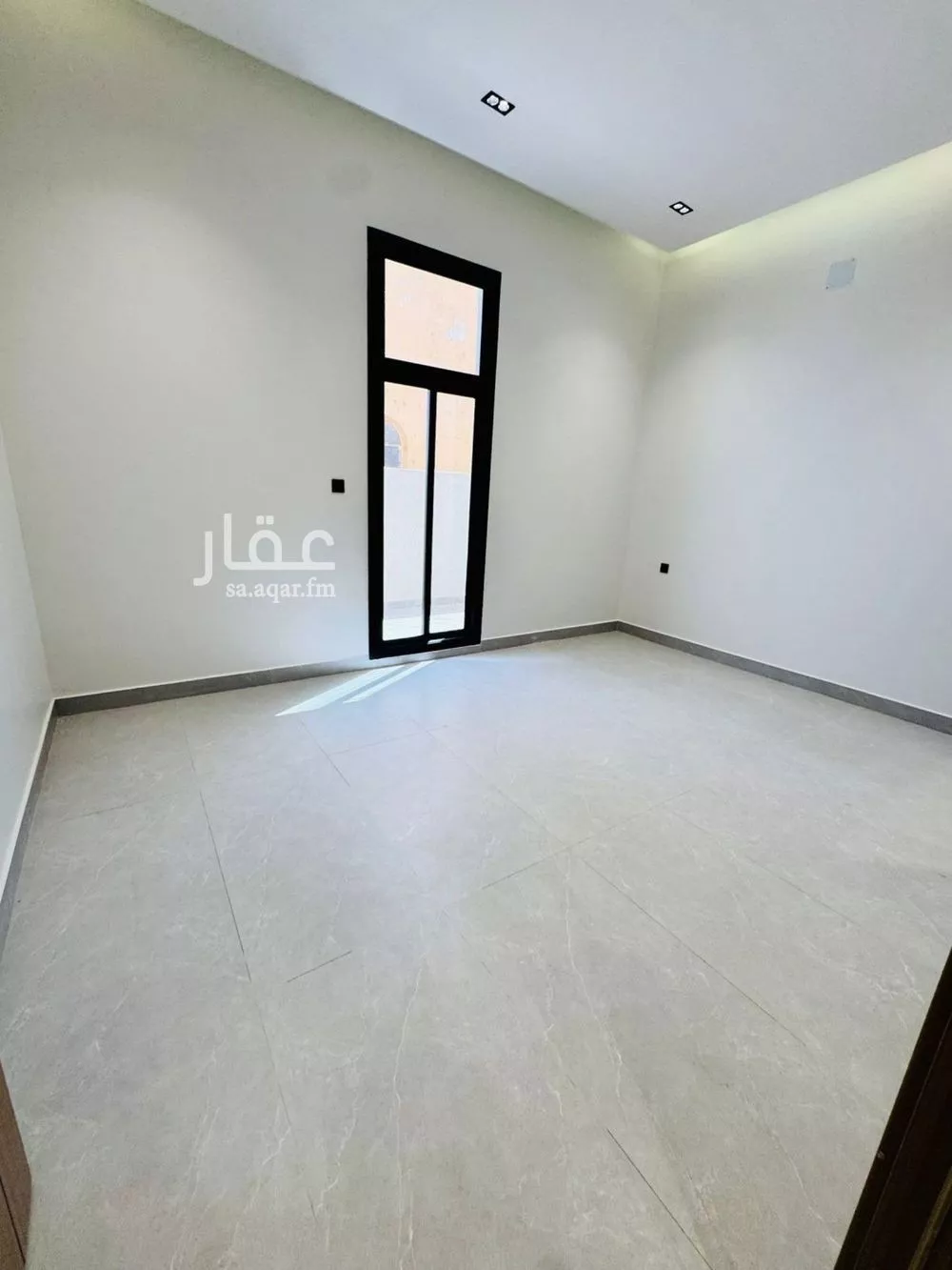4 bedroom floor in King Faisal 5