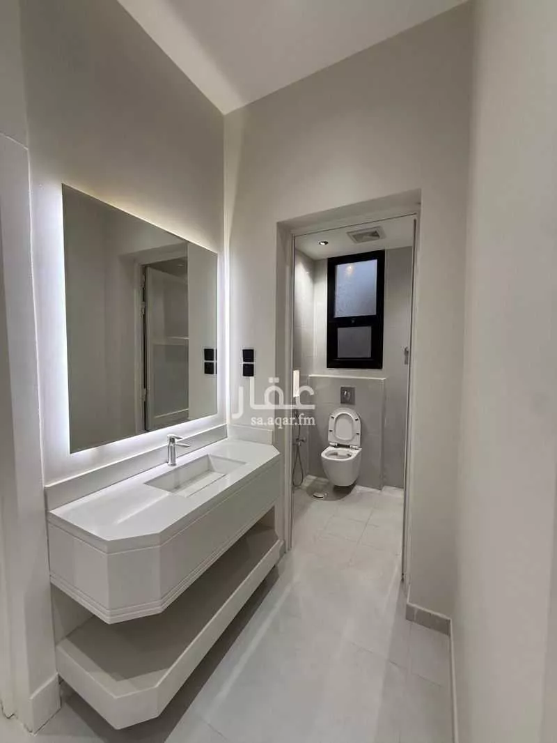 4 bedroom floor in Al Janadriyah 3