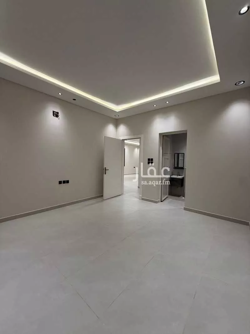 4 bedroom floor in Al Janadriyah 9