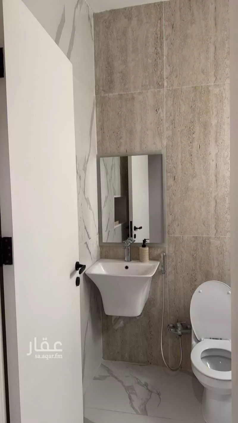 فيلا 5 غرف في السيف 11