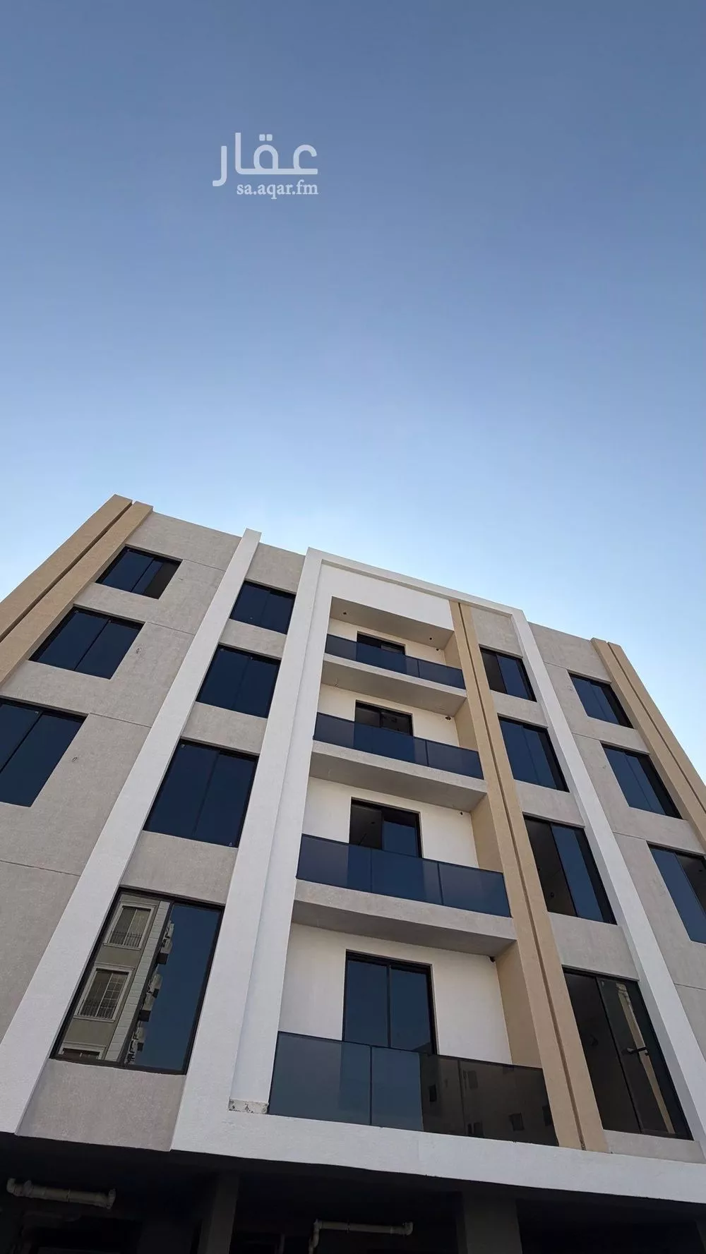 شقة 4 غرف في الحمرا 1