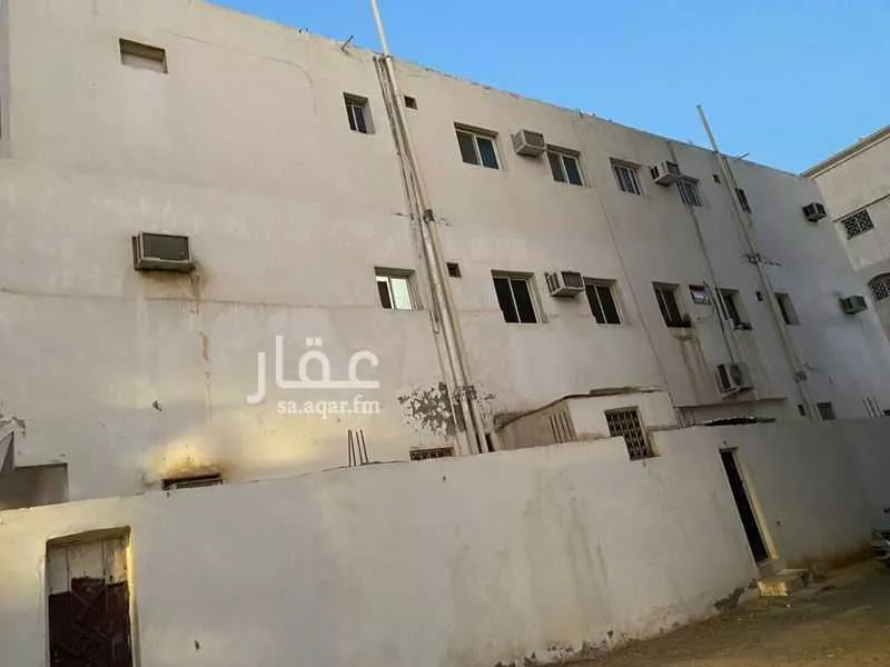 عمارة 754 م² في الشريبات 7