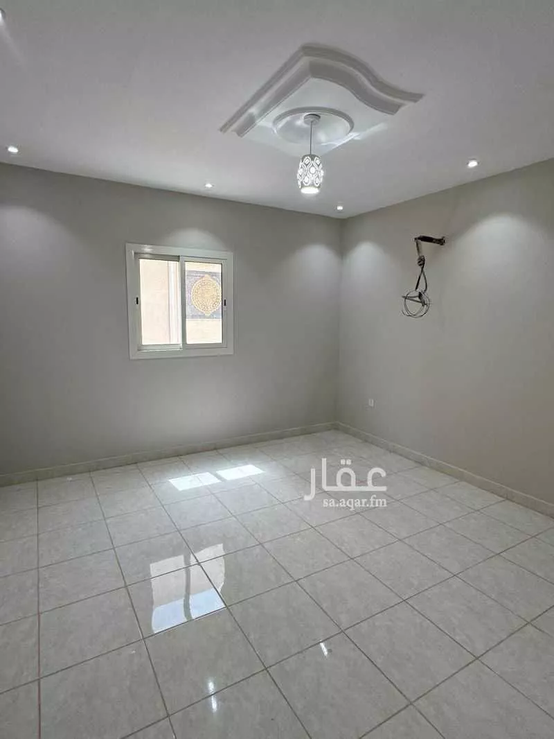 شقة 5 غرف في الجامعة 6