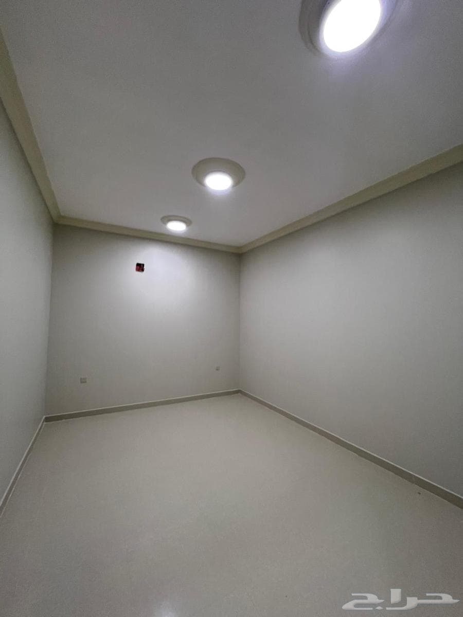 شقة 3 غرف في المهدية 10