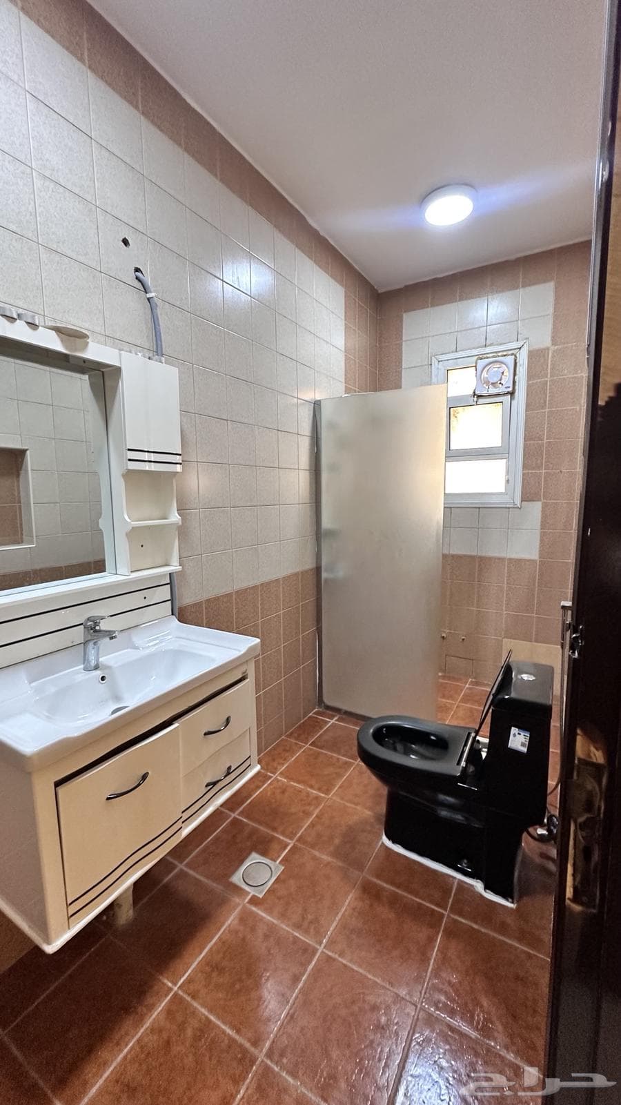 شقة 5 غرف في بدر 5