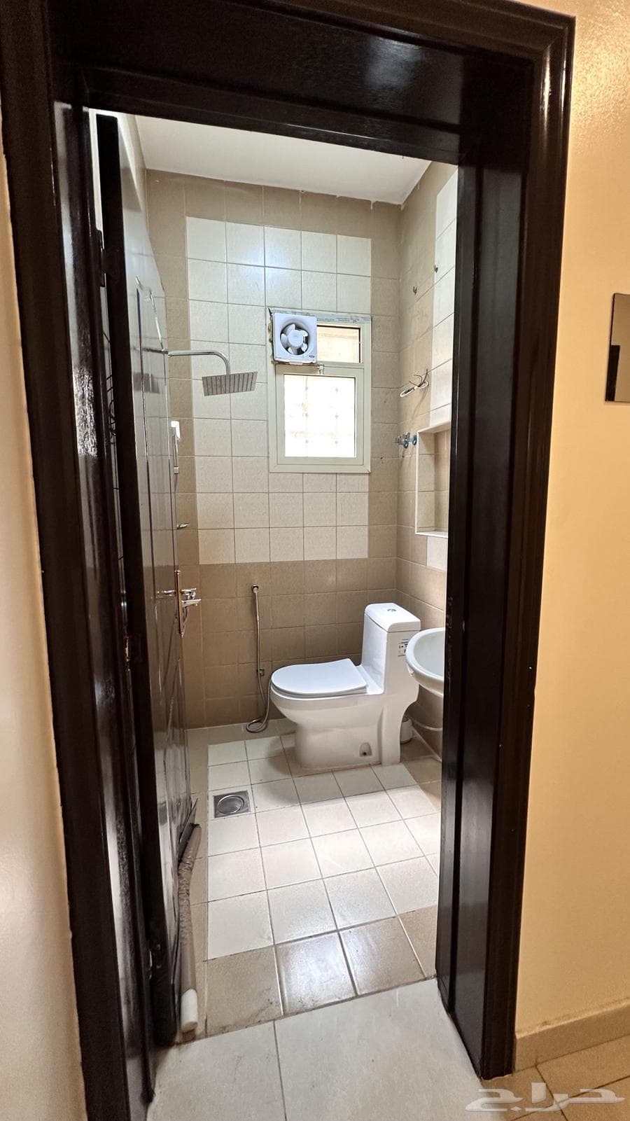 شقة 5 غرف في بدر 6