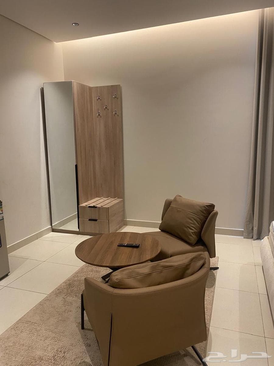 شقة 1 غرف في العارض 3