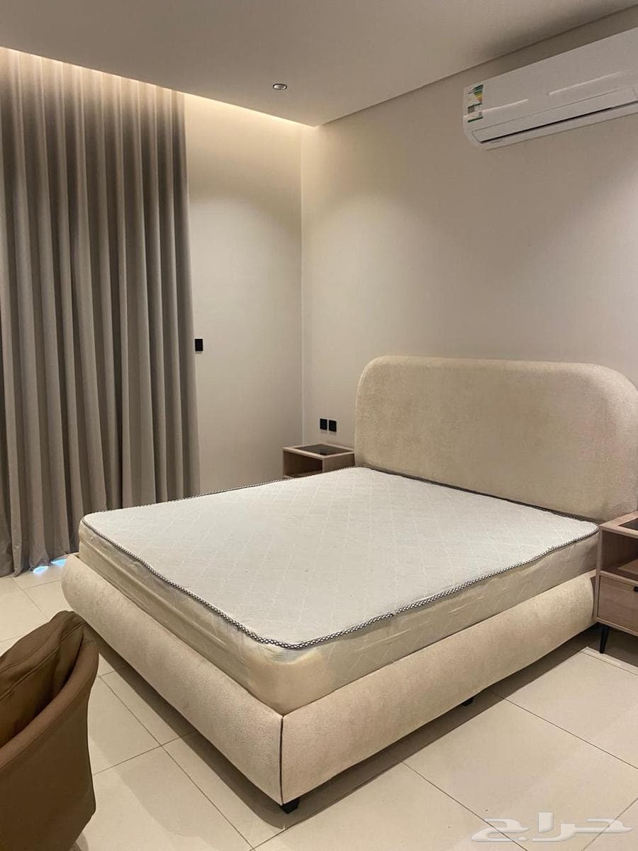 شقة 1 غرف في العارض 4