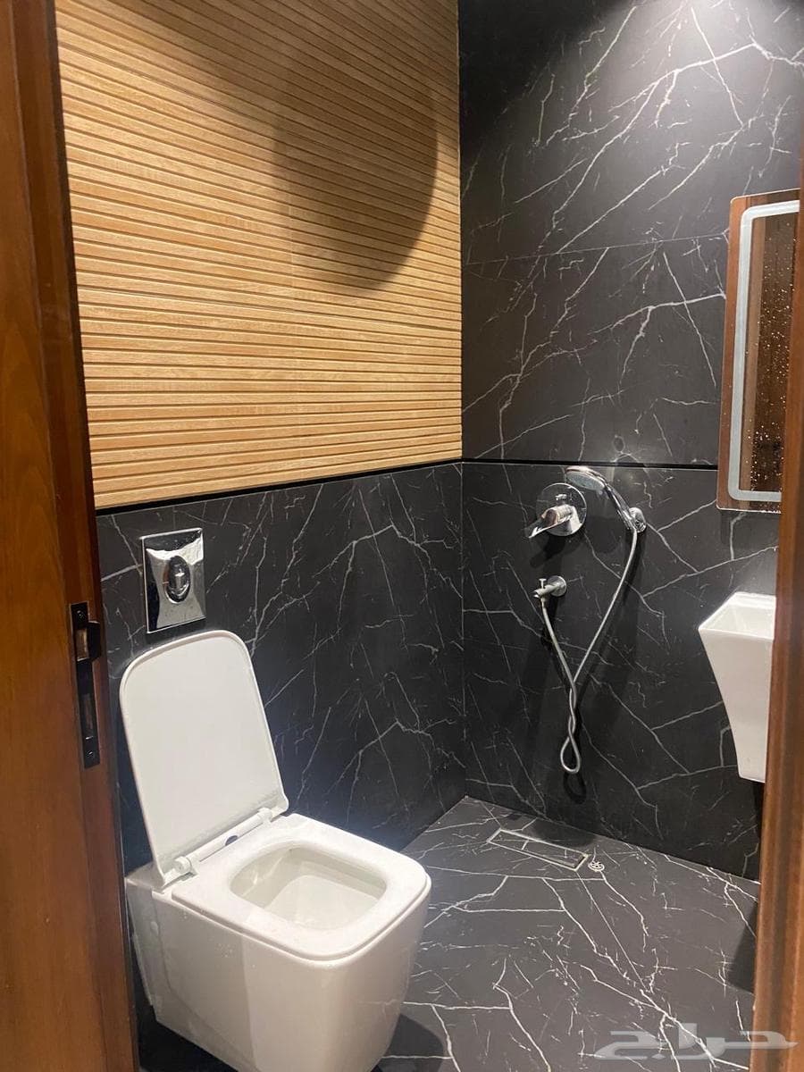 شقة 1 غرف في العارض 6